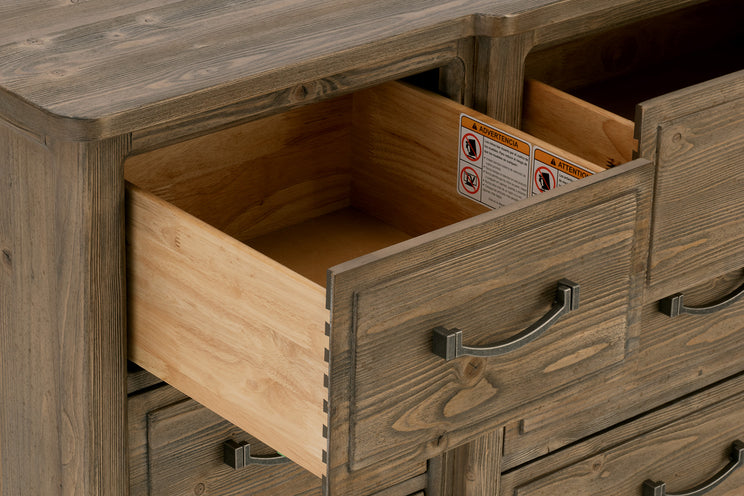 Urban Cottage Lewiston 9-Drawer Dresser